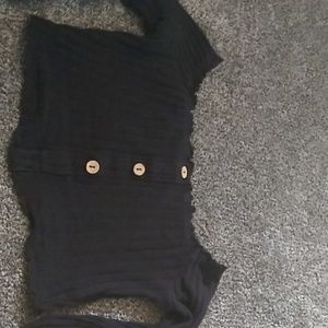 black button crop top